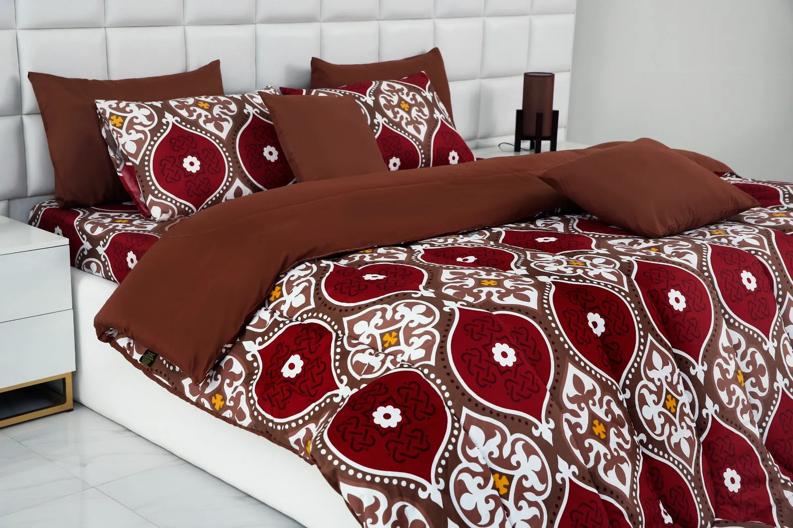 5 PCs Single Comforter Set-Brown Crown