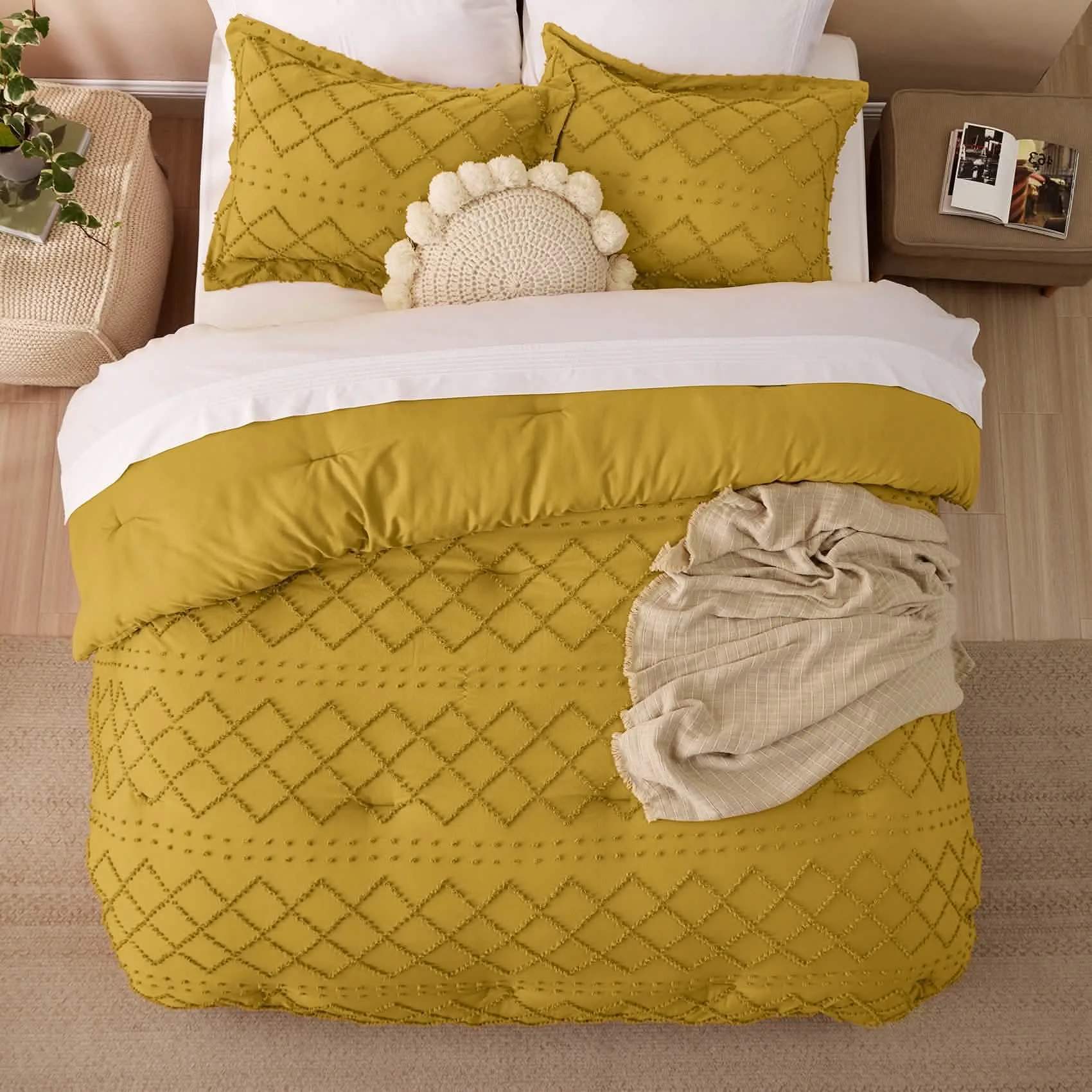 Boho Tufted Embroidery Comforter Set