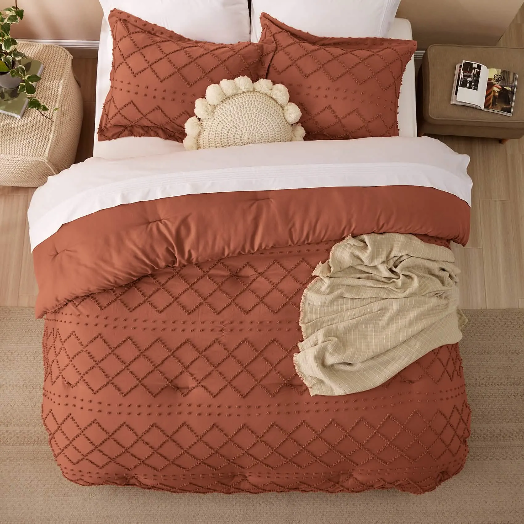 Boho Tufted Embroidery Comforter Set