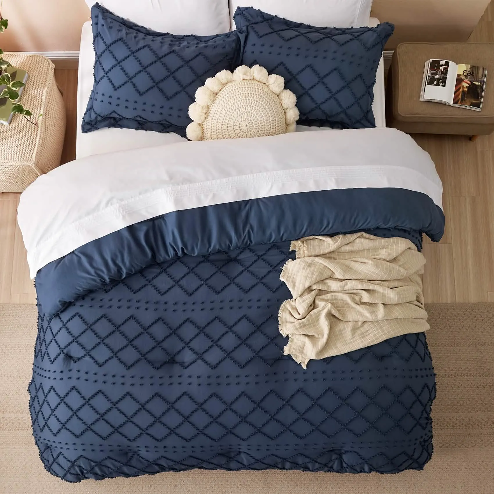 Boho Tufted Embroidery Comforter Set