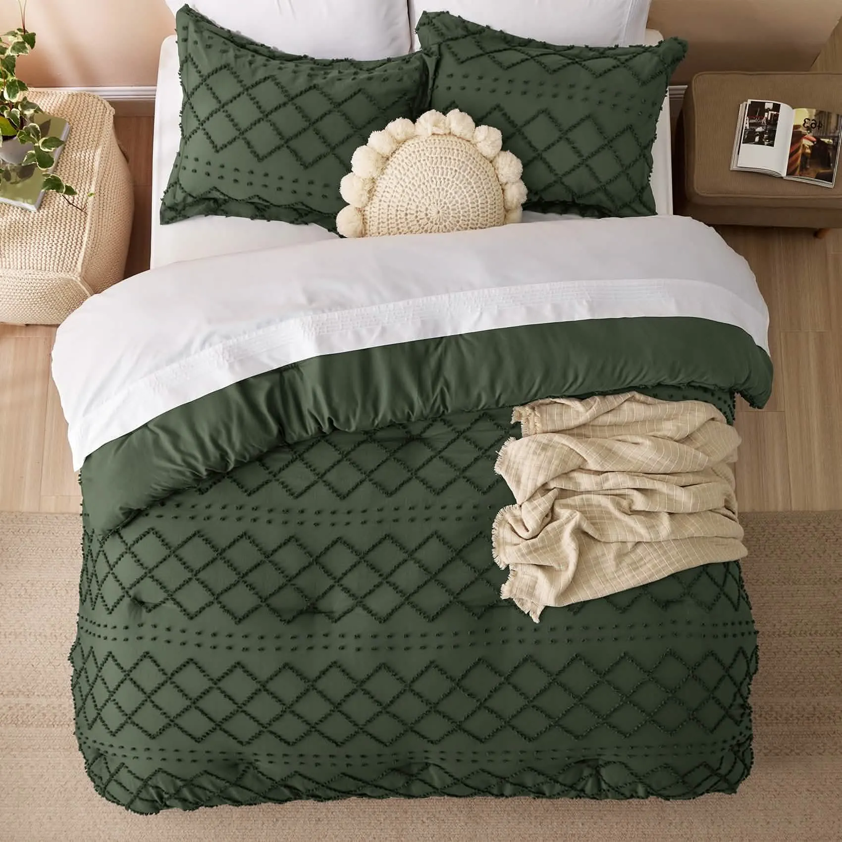 Boho Tufted Embroidery Comforter Set