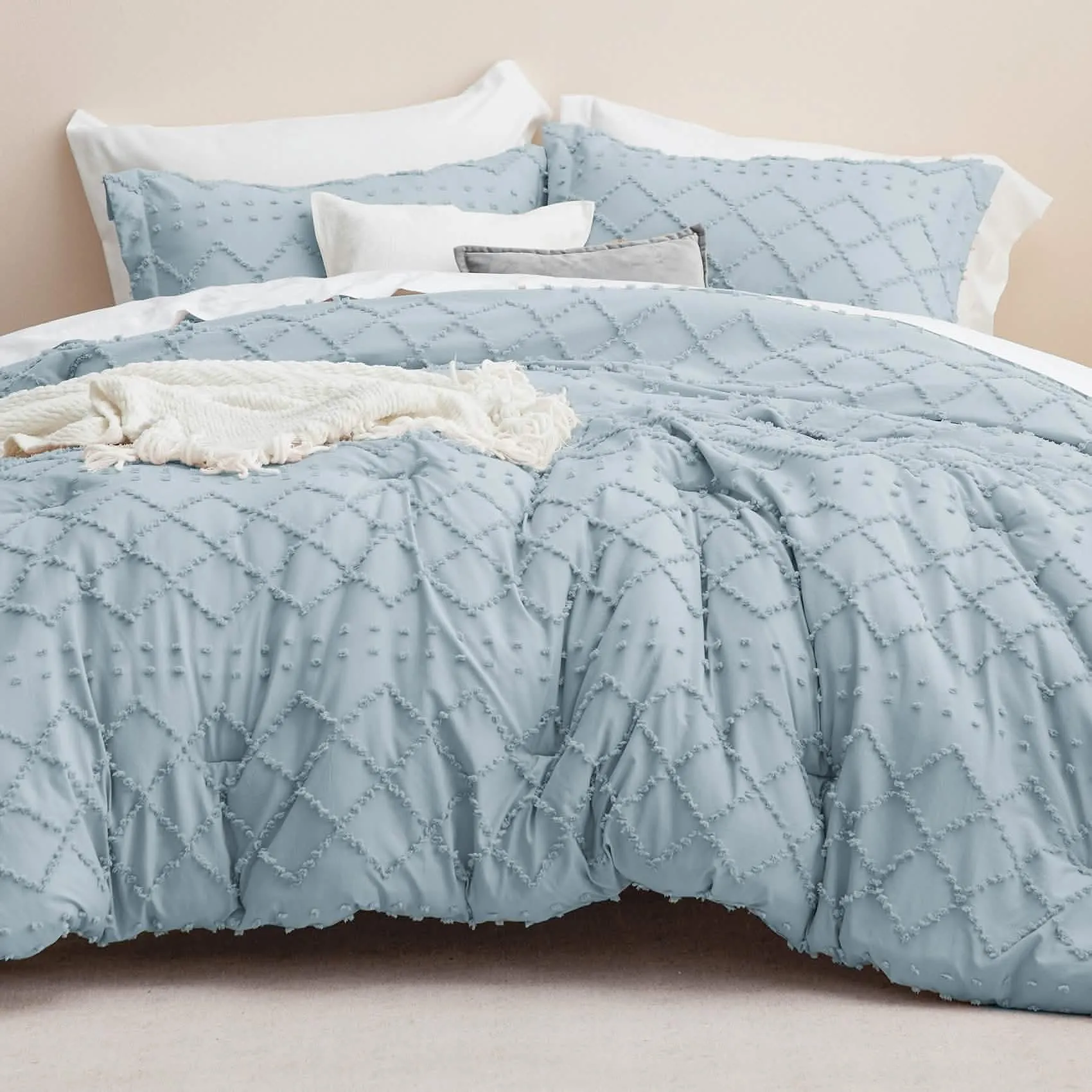 Boho Tufted Embroidery Comforter Set