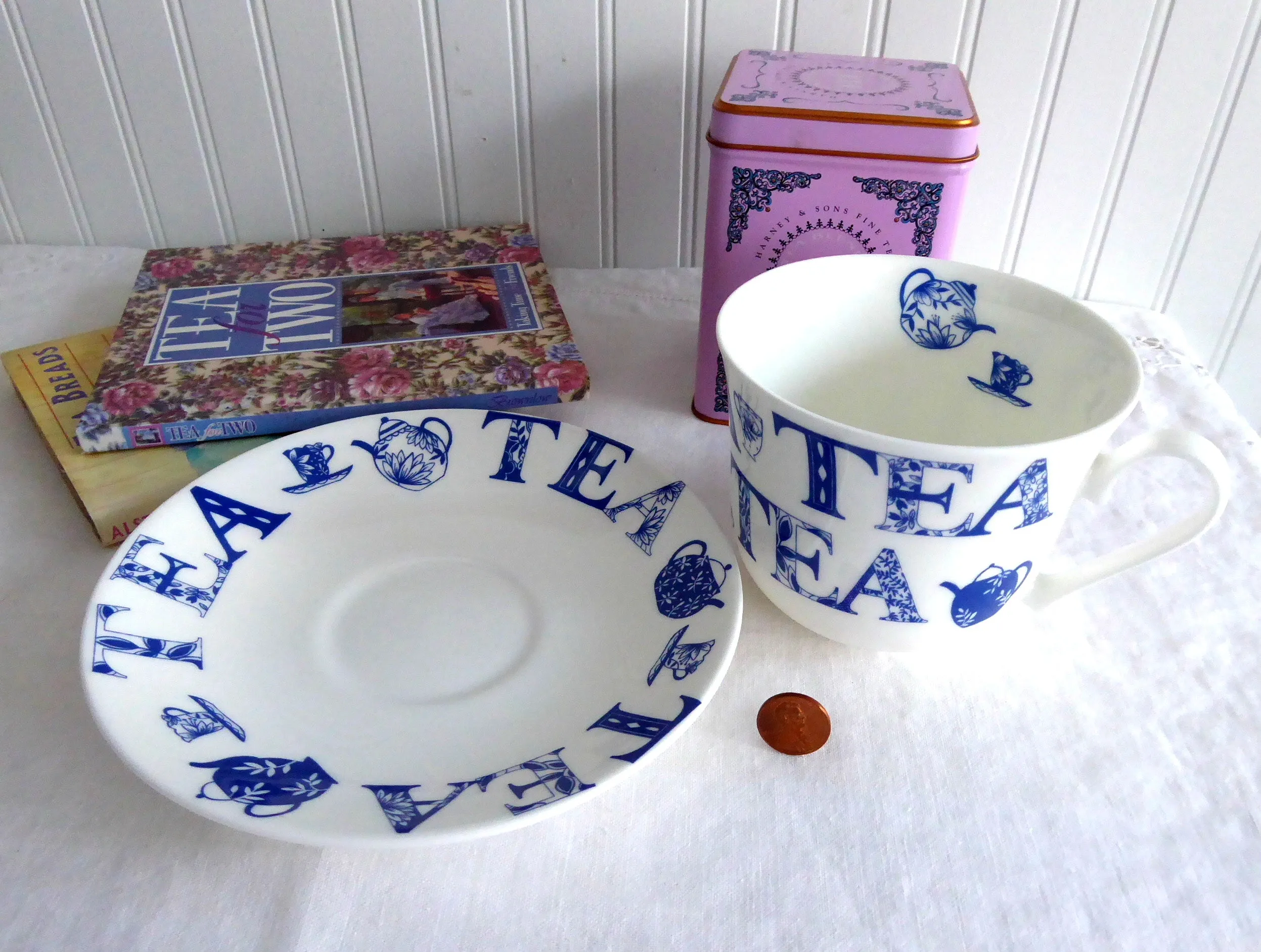 English Tea Breakfast Cup And Saucer Blue And White Roy Kirkham Teapots Chintz Bone China