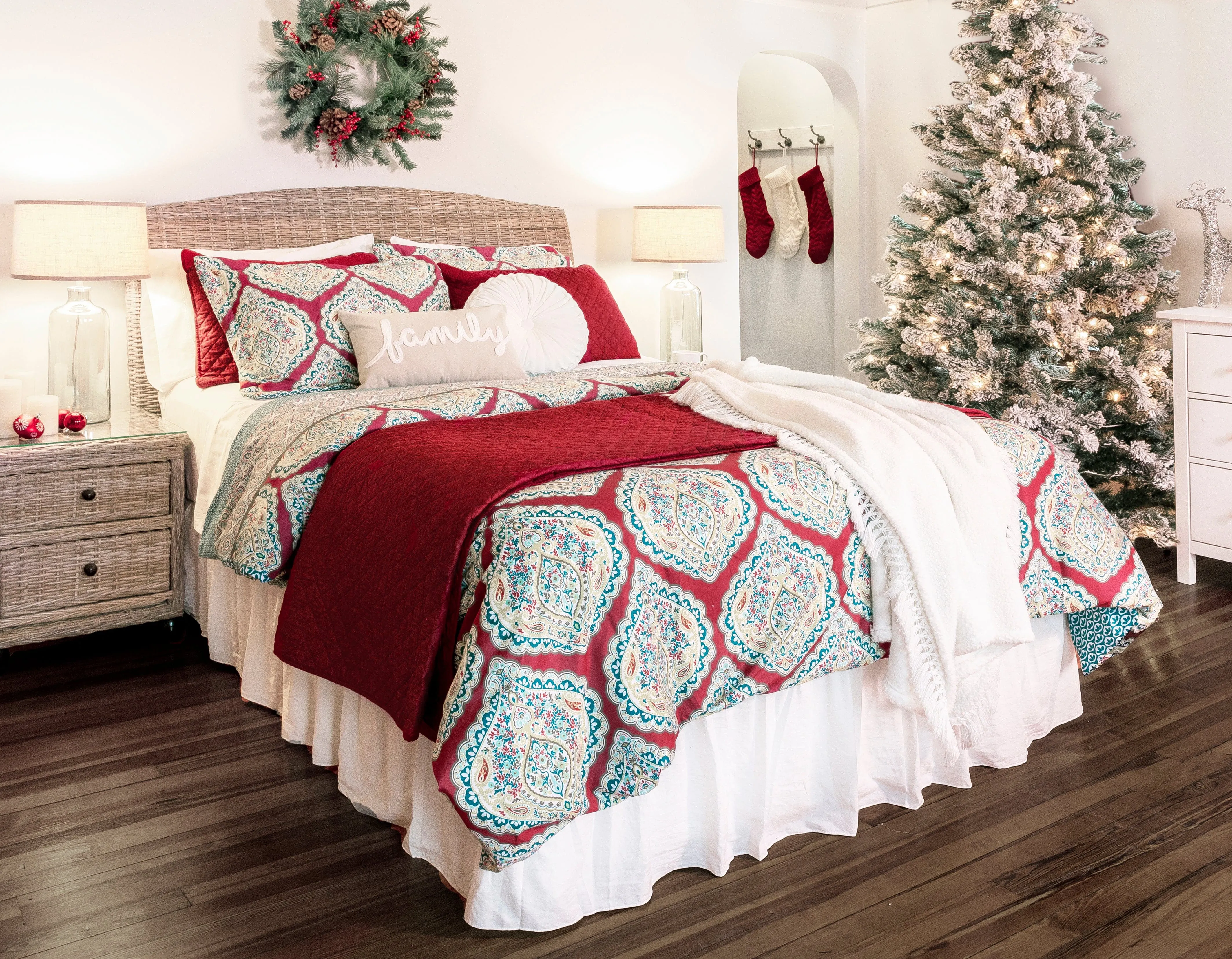 Harley Damask Reversible 5 Piece Comforter Set