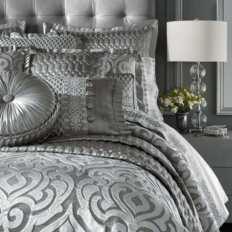 Luxembourg Comforter Set