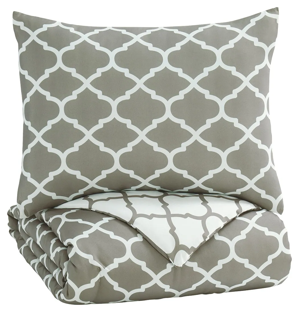 Media Signature Design by Ashley Comforter Set Twin