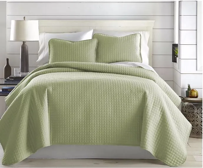 Southshore Fine Linens Oversized Lightweight Quilt & Sham Set, Full/Queen, Green