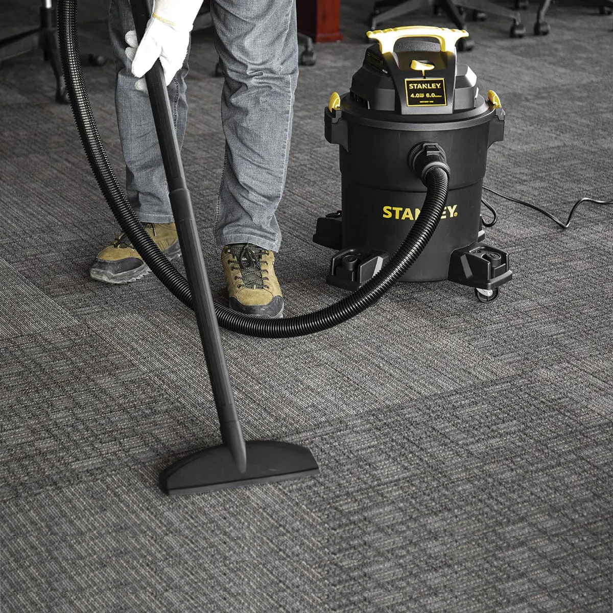 Stanley 6 Gallon 4 MAX HP Wet/Dry Vac