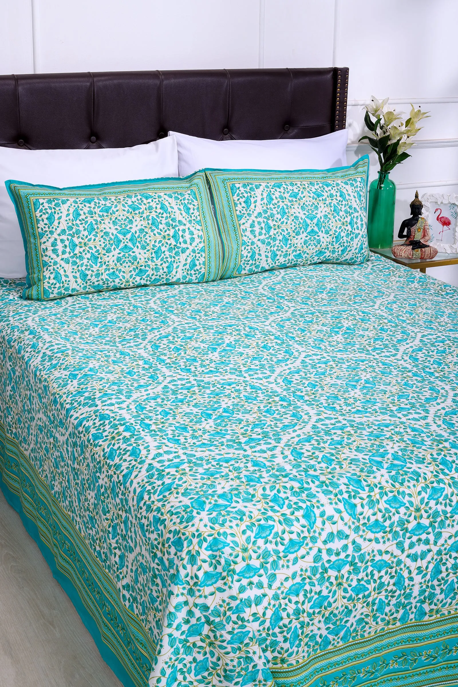 Tulip Jaal Turquoise Cotton Bedsheet