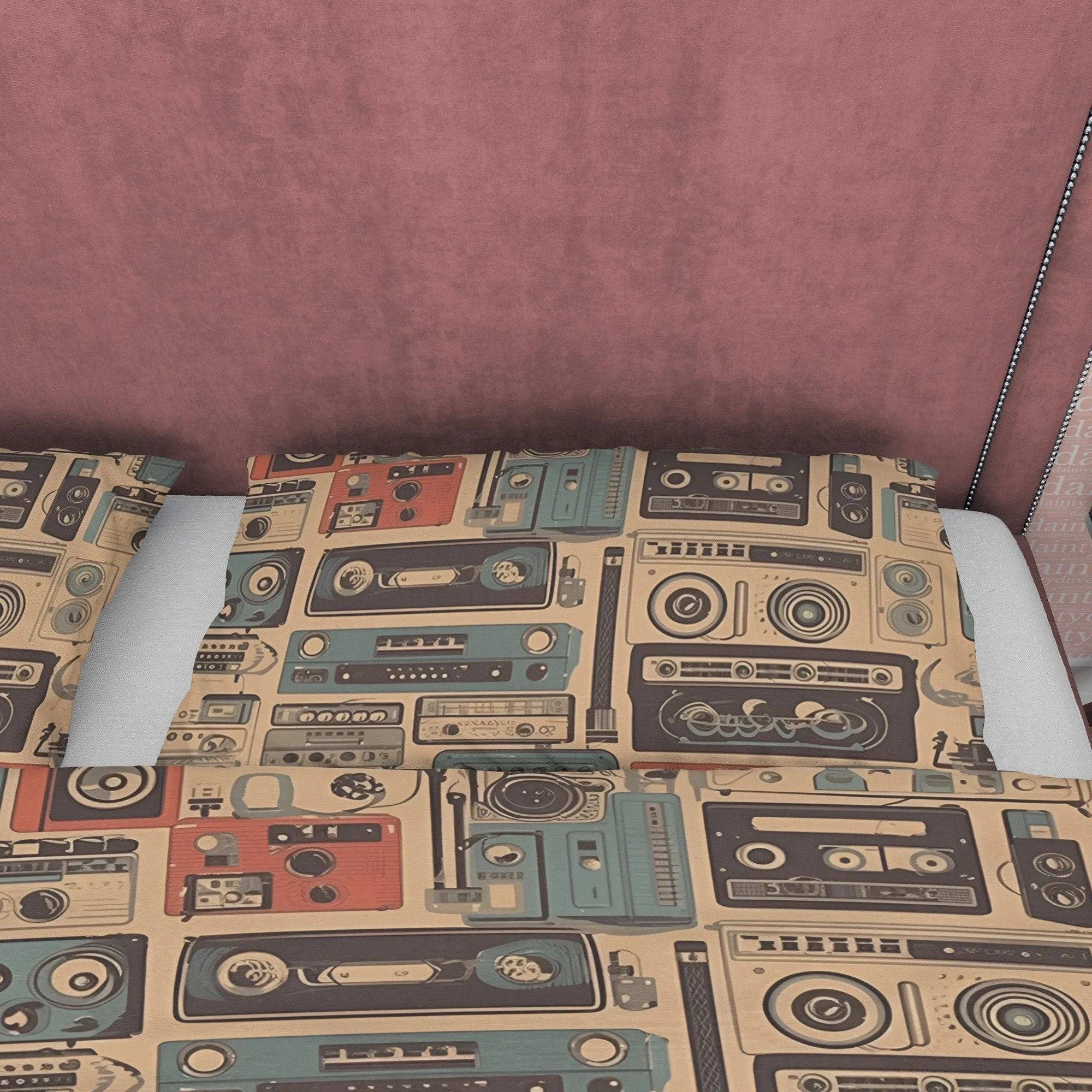 Vintage Radio Retro Bedding Set, Old Gadget Duvet Cover, 70s Nostalgia Quilt Cover, Unique Bedspread, Sound System Bed Cover, Zipper Bedding